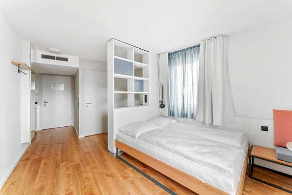 *Offer valid until 31.3.2022*<br /><br />Serviced Apartments - A bit of home for Vienna, Austria Gemütliches Studio in Heiligenstadt Entire serviced apartment vacation rental 48794874