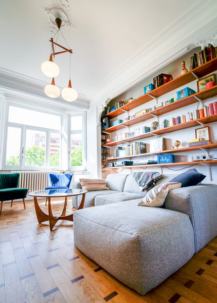 C'est un appartement qui a beaucoup de cachet, (l'immeuble date des années trent Brussels, Belgium Classic vintage and central  apartment Private room in rental unit vacation rental 43860602