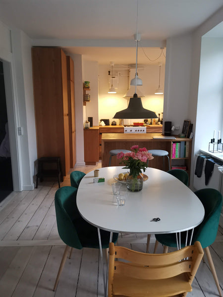 I er tæt på alt, i denne centralt beliggende bolig på Nørrebro. I den store hygg Copenhagen, Denmark Great apartment in the worlds coolest neighborhood Entire condo vacation rental 673720170661510164