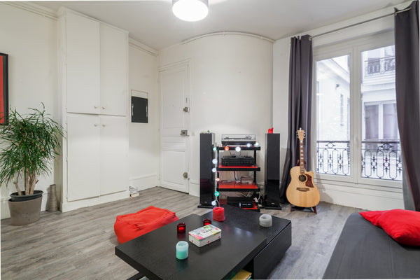 This flat is perfectly located, 5mn from Bastille square. It is very quiet and w Paris, France Perfect place in the heart of Paris Entire rental unit vacation rental 514562