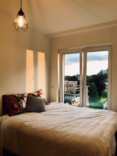 A nice private room in an appartement located near beautiful parks, close to the Antwerpen, Belgium Nice Private bedroom in the city of Antwerp! Private room in condo vacation rental 36519761