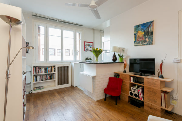 L'appartement est lumineux, calme, climatisé (ventilateur), en bon état, proche  Paris, France Appartement lumineux 15ème paris Entire rental unit vacation rental 6829376