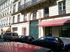 Studio 18m², pour une ou deux personnes, salle de séjours avec un lit de 1.20mt,  Studio Madeleine Entire rental unit vacation rental 21592033