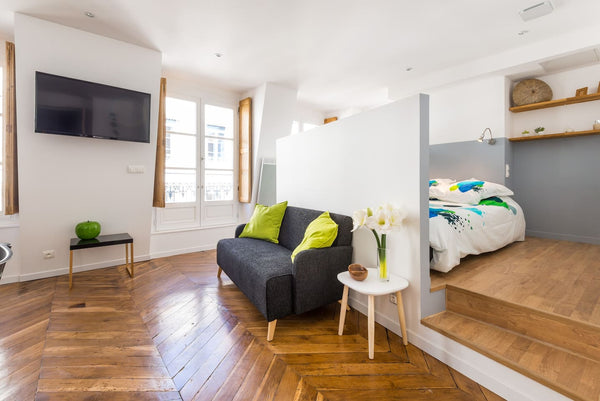 Très joli studio lumineux, disposant d'un balcon avec vue sur la place Carnot. Q Lyon, France Grand studio avec balcon Entire rental unit vacation rental 21387366