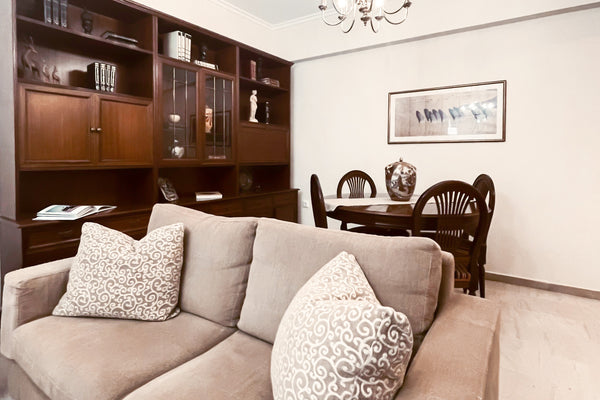 The vibrant city life of Athens is full of entertainment, cosmopolitan people, a Greece Vintage 2 Bdr Apartment in the Heart of Athens Entire rental unit vacation rental 580188946607903307