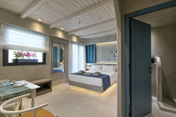 Room Size 23 m² <br />Fitted with parquet floors and well-chosen furnishings, th Athina, Greece Elegantly decorated Studio with Balcony in Athens Room in hotel vacation rental 31557159