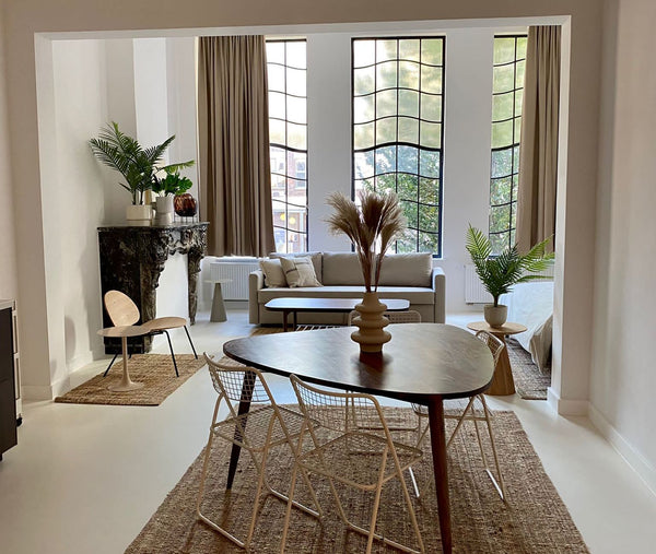 Deze centraal gelegen accommodatie is smaakvol ingericht. U heeft alles wat je m  New Trendy Loft with beautiful windows near centre Entire loft vacation rental 53292986