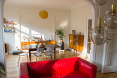 Beautiful 120m² retro style art-nouveau apartment located in the heart of hipste Brussels, Belgium Retro art-nouveau apartment center! Private room in rental unit vacation rental 4376436