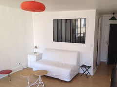 Ce studio de 23m2, lumineux et calme, se situe au 4ème étage (sans ascenseur) en Paris, France Studio calme et lumineux Entire rental unit vacation rental 13613207