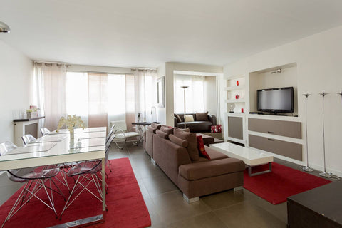 Appartement design situé entre la Tour Eiffel, l'Arc de Triomphe et le Trocadéro Paris, France Appartement 85m2 Ave Victor hugo 75016 Paris 16e Entire rental unit vacation rental 23341377