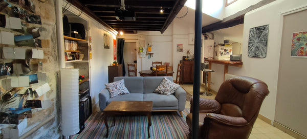 Joli appartement de 75m2 situé dans le quartier des Pentes à Lyon, au cœur des T Lyon, France Appartement atypique et calme dans les Pentes Entire rental unit vacation rental 53119935