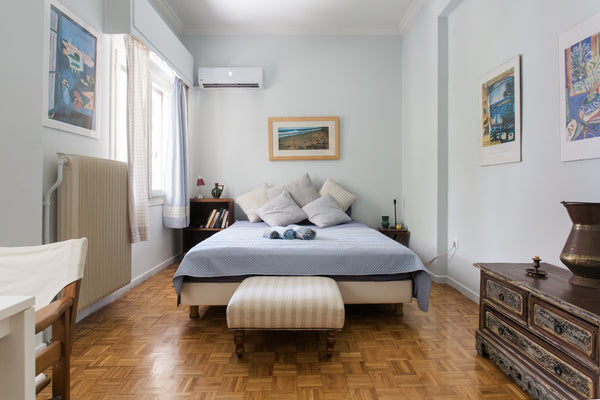 Our place is walking distance to the Acropolis, Plaka, nightlife, public transpo Athens, Greece Comfy studio 8 minutes walk to the Acropolis Entire rental unit vacation rental 14247182