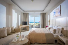 Die 36 m² Superior-Doppelzimmer eignen sich gut für Paare oder Familien mit bis   Superior Doppelzimmer in Hotel Matheo, Kreta Room in hotel vacation rental 553420892676849751