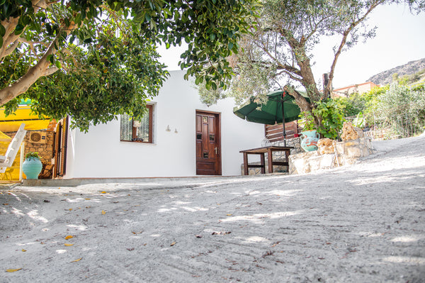 Enjoy your stay in a cozy house with seaview in Keratokampos. You will be provid Made, Greece Seaview House With Yard & Garden in Keratokampos 2 Entire cottage vacation rental 50690744