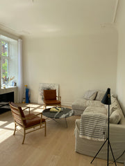 Lejligheden er stor og stilfuldt indrettet med en kæmpe tagterrasse med udsigt o  Luksus lejlighed midt i det gamle København Entire rental unit vacation rental 635289603510208652