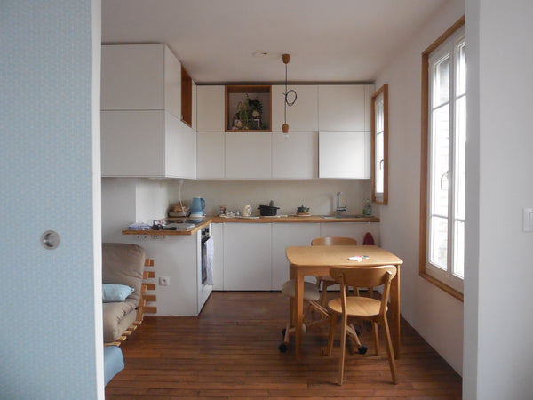 It is a very bright apartment of 35 m² overlooking 3 quiet inner courtyards, not Paris, France Paris Saint Blaise: 2 bright rooms on courtyard Entire rental unit vacation rental 23665730