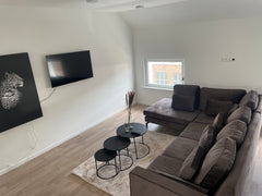 Deze centraal gelegen accommodatie is smaakvol ingericht.  Mooi appartement, net als thuis! Entire rental unit vacation rental 658389293536981466