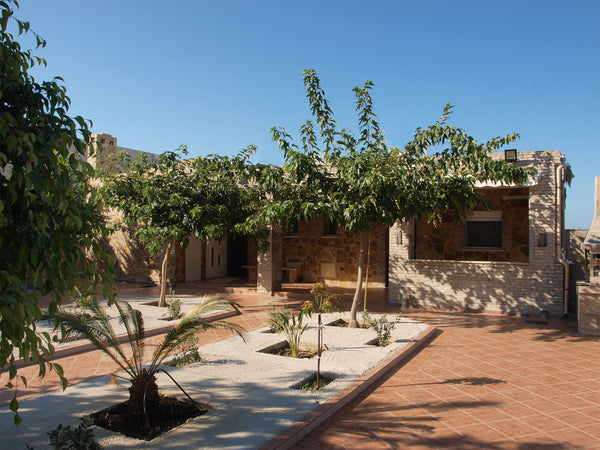 A maisonette in a great location, fully equipped, air-conditioned, able to comfo Chania, Greece Family Summer Home with large Outdoors near Beach Entire home vacation rental 21777180