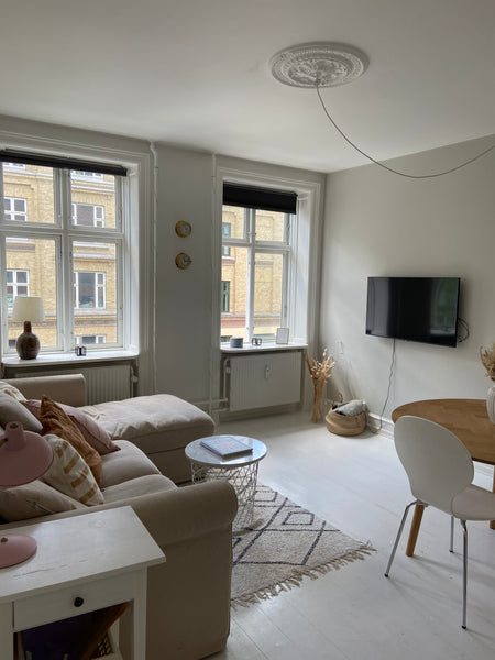 Nyd sommeren i denne lyse rolige mindre lejlighed placeret centralt på dejlige F  Lys lejlighed med fantastisk beliggenhed Entire condo vacation rental 628788843344600471