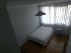 "Je vous accueille dans mon appartement de type T4 de 120 m2, traversant, très l Lyon, France GRAND CHAMBRE CONFORTABLE Private room in rental unit vacation rental 45404231