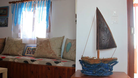 Amazing sea view. Spacious, freshly renovated, fully furnished, located in a qui Athens, Greece Cozy house by the sea Entire home vacation rental 6530652