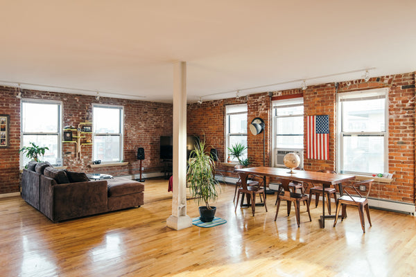 Incredible loft of over 1200 sq ft<br /><br />5 min from L - 15 min to union squ New York, NY Rental unit in Brooklyn · ★5.0 · 1 bedroom · 2 beds · 1 bath Entire rental unit vacation rental 9753018