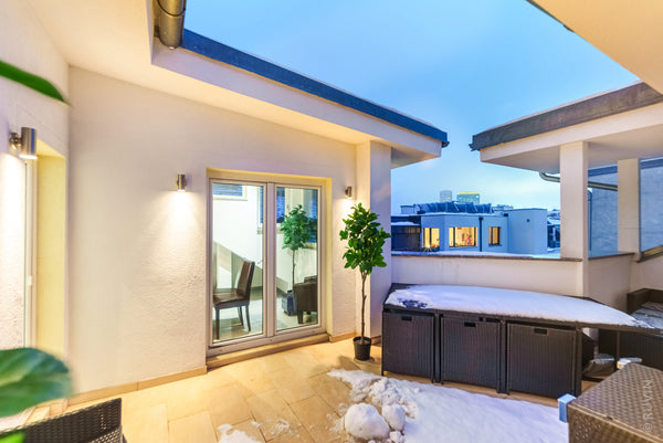 This bright penthouse-apartment is a great option for a traveling group or a fam  ⍟ 3 Bedroom+central and quiet⍟ Entire rental unit vacation rental 53573396