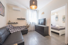 Enjoy a stylish stay in the city center. The apartments Drakou Studio are locate GR Drakou Studios Entire serviced apartment vacation rental 607850168345645426