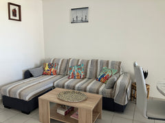 Magnifique appartement 66 m2 + loggia,  très bien orienté, tout confort, au troi Lormont, France l'Arène Margaux Résidence tout confort/4p Entire condo vacation rental 44227316