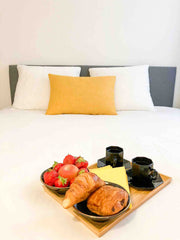 Enjoy easy access to popular shops and restaurants from this charming place to s Brussels, Belgium Beautiful Clean bedroom - Louise/Bois de la Cambre Private room in bed and breakfast vacation rental 660452428341977639