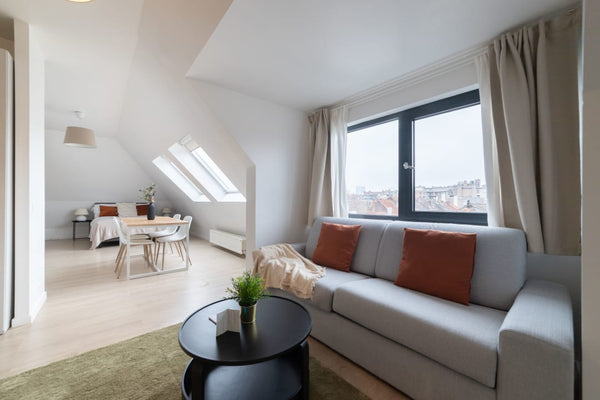 This lovely studio apartment is filled with natural light. Recently renovated, o Brussels, Belgium Sweet Inn |  Modern studio Apts. near the EU Quarter Entire rental unit vacation rental 53121046