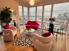 Stylish one bedroom unit in a gorgeous ultra-modern building. Feels like you're  New York, NY Rental unit in New York · ★5.0 · 1 bedroom · 1 bed · 1 bath Entire rental unit vacation rental 1045194532442460803