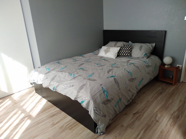 Nous et notre chat serons ravis de vous accueillir dans notre appartement situé  Lyon, France Chambre dans appartement Lyon 9ème Private room in rental unit vacation rental 29651294