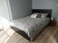 Nous et notre chat serons ravis de vous accueillir dans notre appartement situé  Lyon, France Chambre dans appartement Lyon 9ème Private room in rental unit vacation rental 29651294