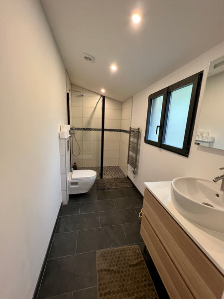 Faites une pause et détendez-vous dans ce studio refait à neuf au fond du jardin Saint-Loubès, France Begles studio dépendance, refait à neuf Entire rental unit vacation rental 611694989707623793