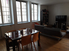 Ideally situated, just 2 min from the "Vieux Lyon" historical centre and its Ren Paris, France Welcoming flat in historic centre Entire rental unit vacation rental 30333069