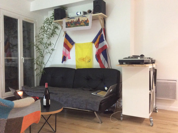 Bonjour, <br /><br />Mon appartement se trouve au coeur du quartier de la goutte Rouen, France Charmant Appartement Vue Sacré-Coeur. Entire rental unit vacation rental 22264609