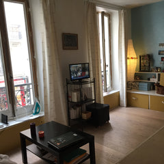 Mon logement est proche de Place de l'Etoile, Parc Monceau, Le Palais des Congrè Paris, France Studio cosy et confort proche Place de l'Etoile Private room in rental unit vacation rental 16307287