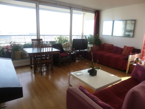 Welcome to my home, sweet home of 80m2 with 3 bedrooms, a living room, 2 bathroo Paris, France A room with a balcony + view Private room in rental unit vacation rental 7172890