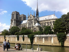 Elegant & comfortable apartment, great and very safe location <br />Balcony over Paris, France 2 blocks away from Notre Dame & the Sorbonne. Entire rental unit vacation rental 3335366
