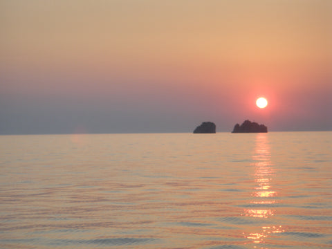 A simple but very clean studio in a quiet area close to the centre (10min walkin Greece PAROS APARTMENT MELAS Entire rental unit vacation rental 19339051