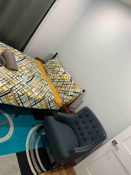 Relax with the whole family at this peaceful place to stay.  Home in Queens · 1 bedroom · 1 bed · 1 shared bath Private room in home vacation rental 959468230505362412