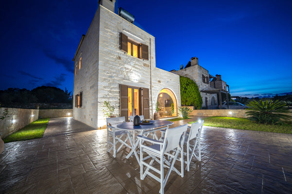 Choosing FOS (FOS Residence) for your stay in the magnificent city of Chania, yo  FOS residence - ΦΩΣ Entire villa vacation rental 563570867791749432