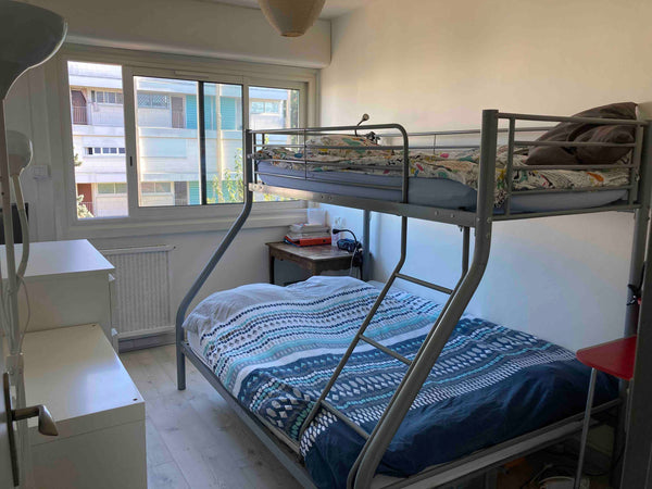 Cette chambre peut accueillir jusqu’à 3 personnes. Elle dispose également de 2 e Pessac, France Chambre G chez l’habitant Private room in condo vacation rental 51923487