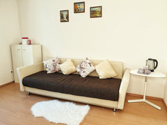 Welcome to a cozy room in a spacious apartment.  Near the Danube embankment, par Vienna, Austria Light room near Danube & metro,good infrastructura Private room in condo vacation rental 672044380926342212