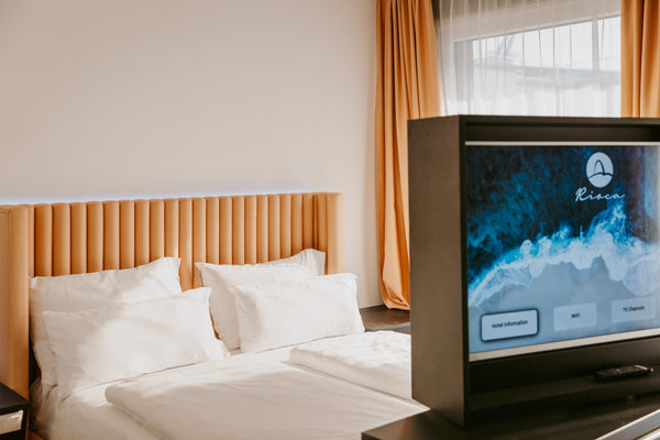 Hey you, make yourself comfortable and discover your new favorite place. The app  Apartment Flamengo |  RIOCA VIENNA POSTO 2 Entire serviced apartment vacation rental 53101686