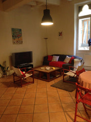 Mon logement est proche de la vie nocturne, les transports en commun, le centre   Appartement au coeur du Vieux Lyon Entire rental unit vacation rental 13569619