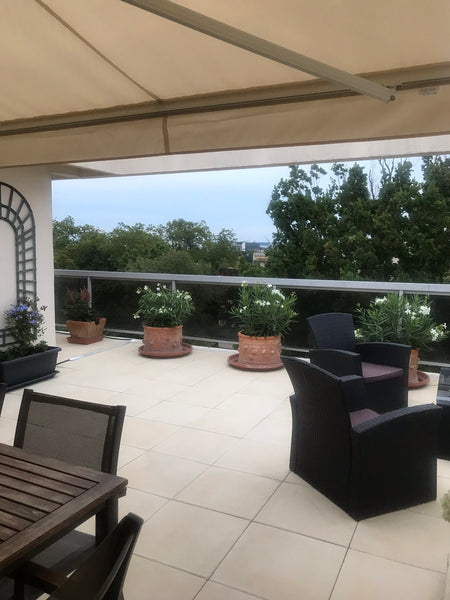 Très bel appartement spacieux avec terrasse Entire rental unit vacation rental 42211254