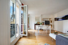 For monthly stay in this 52m2 appartement please inform before booking, because  Singapore Magic View of Eiffel Tower(mobility lease only) Entire rental unit vacation rental 28960450