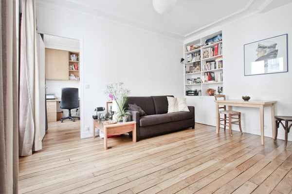 Calm and Cosy apartment in Paris' young and trendy area. Only 5 min walk from Re Paris, France Quiet apartment in a trendy area Entire rental unit vacation rental 10302760